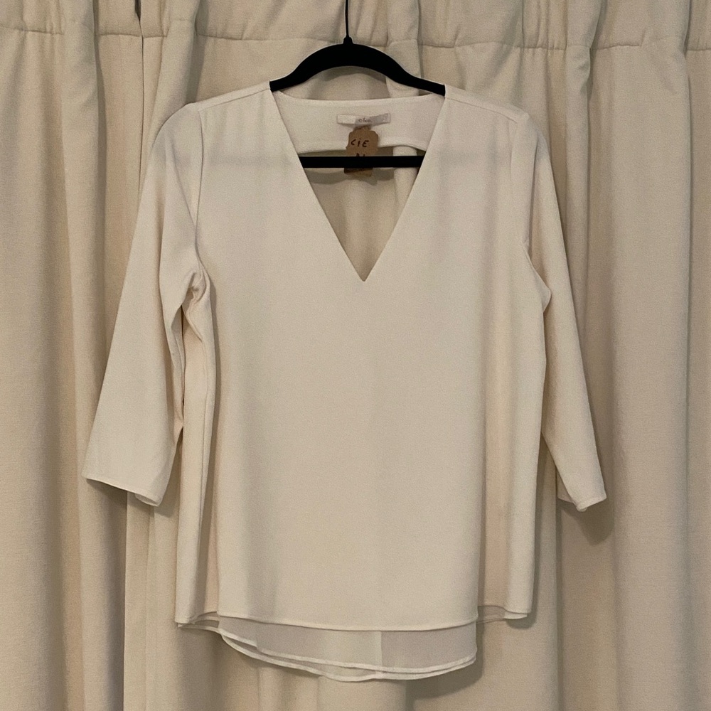 Chic Cream V-Neck Women's Blouse M/L